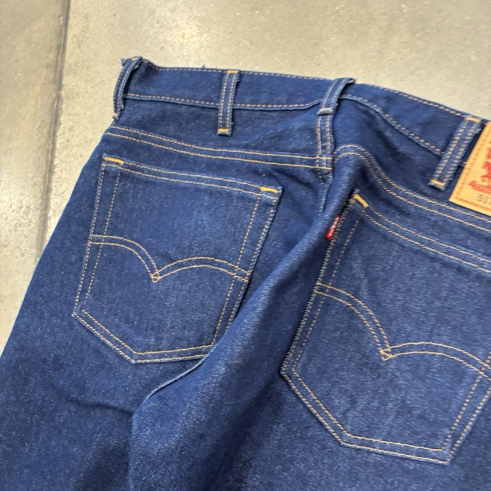Levi's 517 Bootcut Jeans Men's Size 32x30 Blue Dark Wash Denim Rigid Altered* - Picture 6 of 8